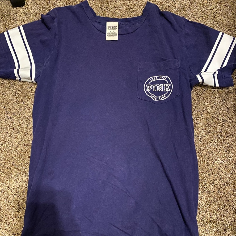 VS PINK Tee